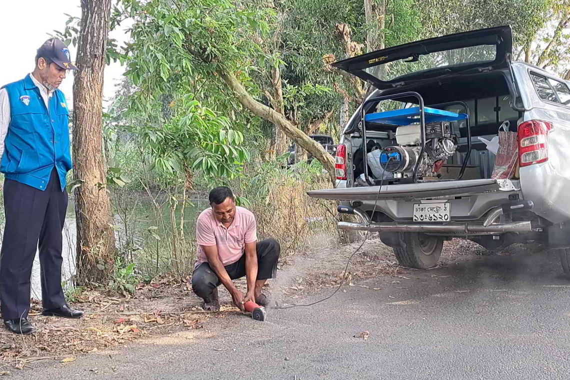 অবশেষে সেই আড়াই হাজার মিটার রাস্তার অনিয়ম খুঁজতে দুদকের অভিযান